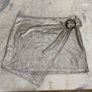 Zara silver crossover skirt size 28